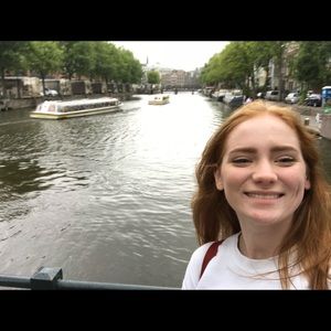 Meet your Posher, Megan